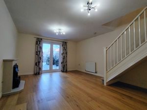 Lounge 1- click for photo gallery